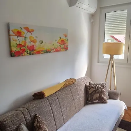 Apartman 1 *