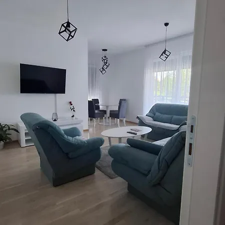 Kosmos Apartment *